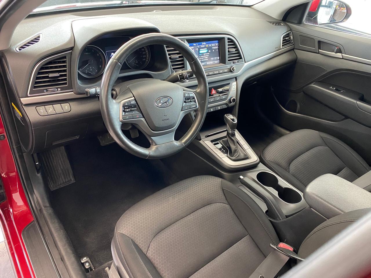 2017 Hyundai Elantra GL+ApplePlay+Camera+Blind Spot+CLEAN CARFAX - Photo #17
