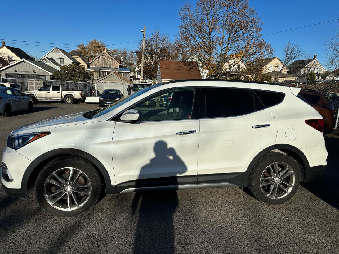 2017 Hyundai Santa Fe Sport Limited, All wheel Drive, Leather, Pano. Sunroof - Photo #6