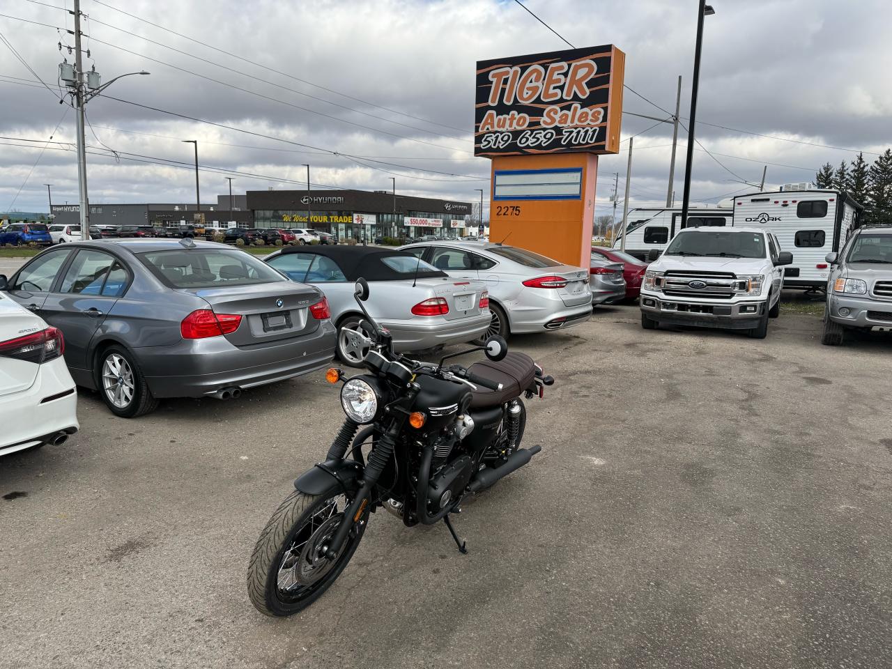 2024 Triumph Bonneville T120 BONNEVILLE T120, BLACK, 133KMS, LIGHT DAMAGE