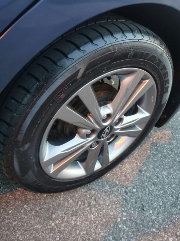 11904272