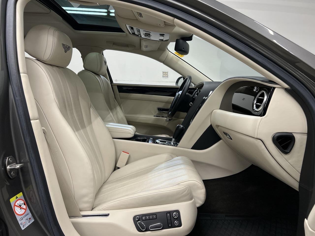 2015 Bentley Flying Spur W12 | 616HP | MASSAGE | ONLY 38,000 KMS! | RARE Photo