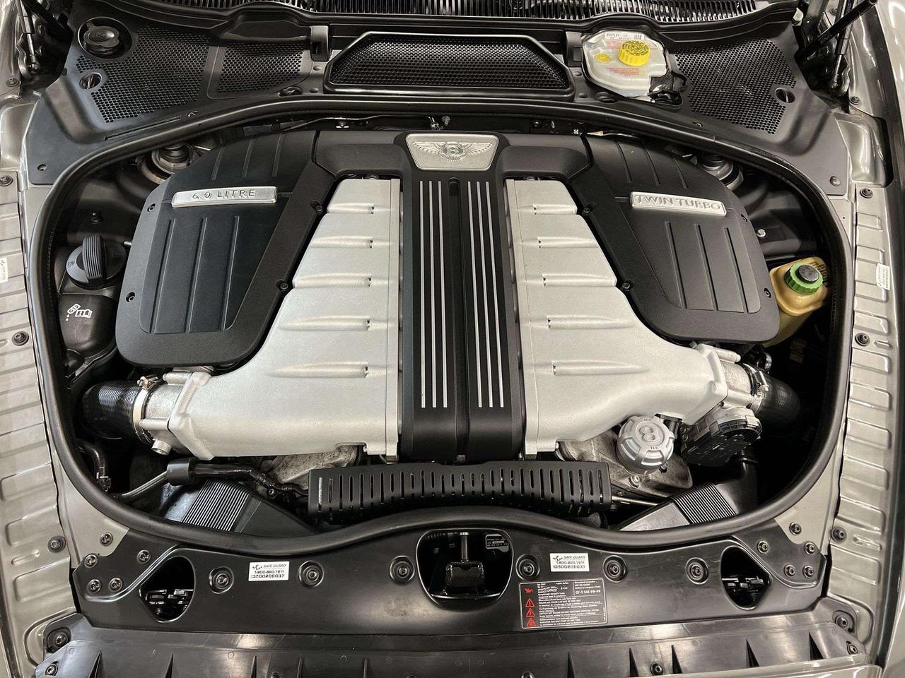2015 Bentley Flying Spur W12 | 616HP | MASSAGE | ONLY 38,000 KMS! | RARE Photo