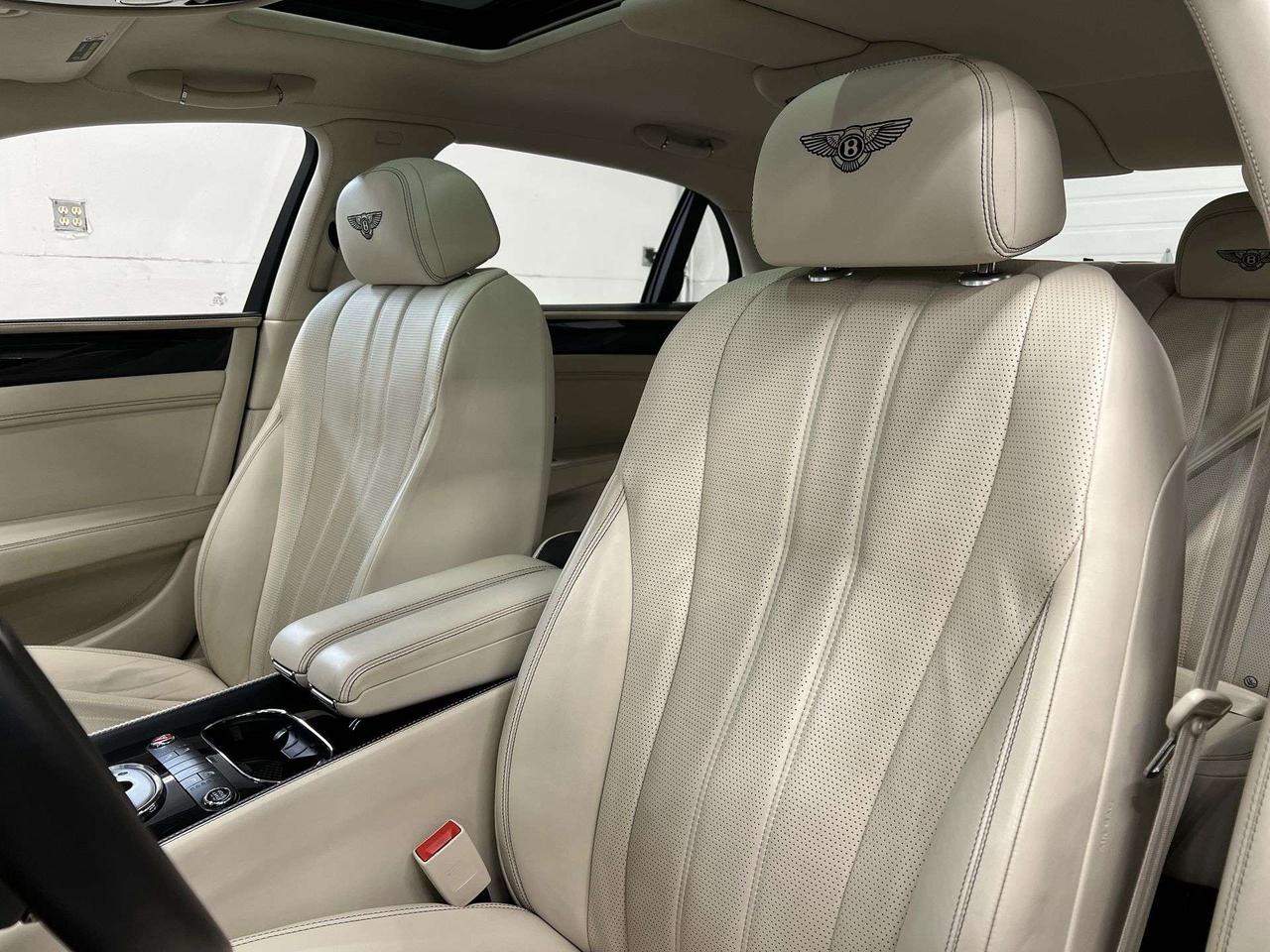 2015 Bentley Flying Spur W12 | 616HP | MASSAGE | ONLY 38,000 KMS! | RARE Photo