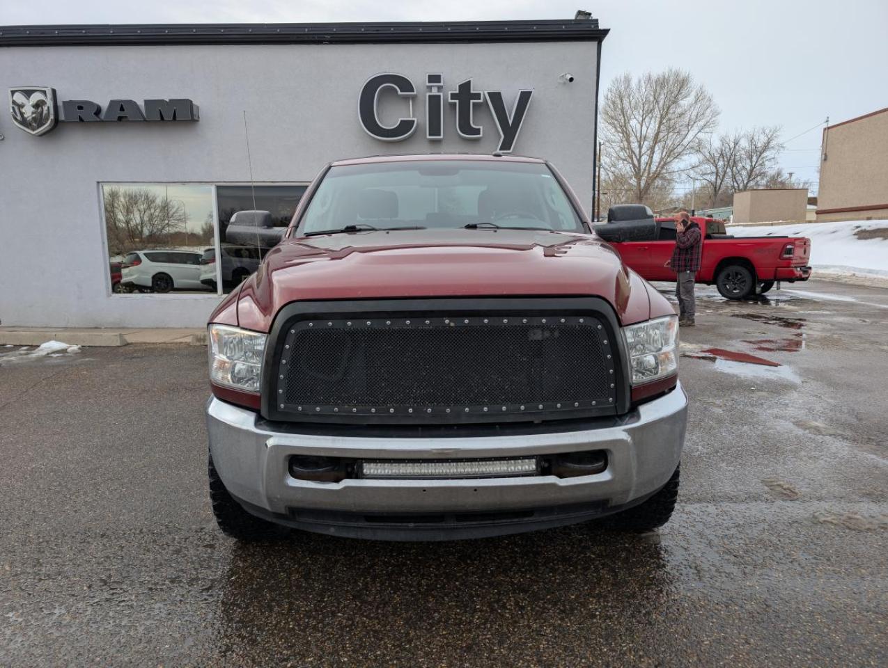 Used 2017 RAM 3500 Cabine multiplaces 4RM, 149 po ST for sale in Medicine Hat, AB