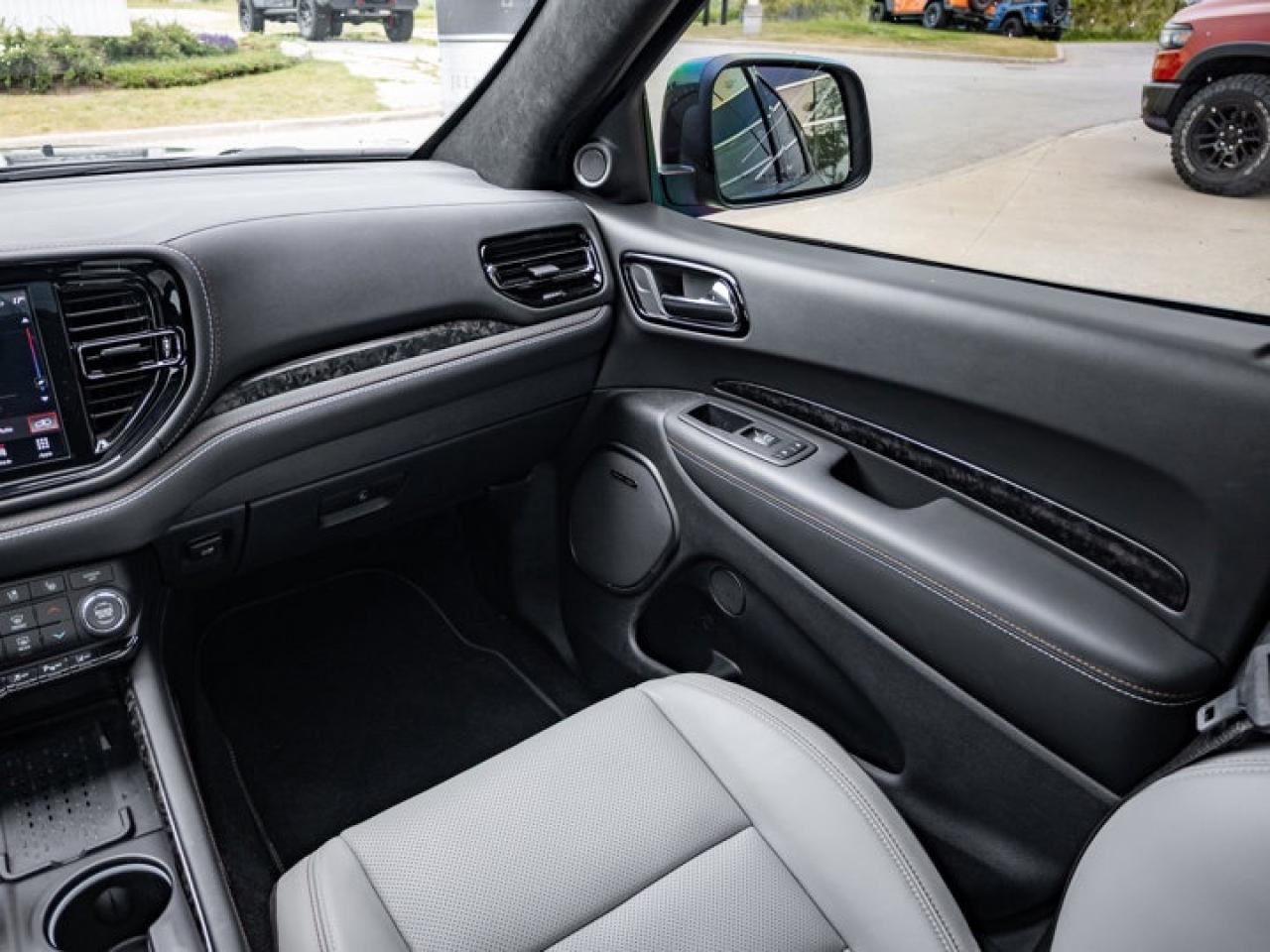 2025 Dodge Durango SRT Hellcat Hammerhead Photo