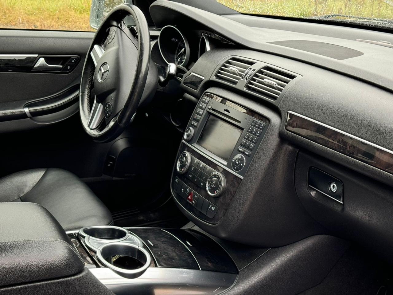 2012 Mercedes-Benz R-Class R350 BLUETEC 4MATIC | PANO | NAV | BLINDSPOT Photo8