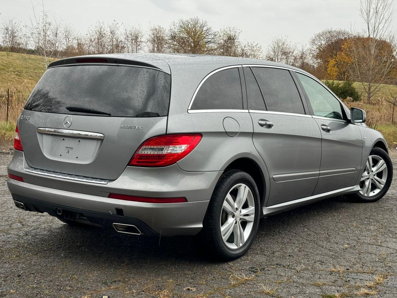 2012 Mercedes-Benz R-Class R350 BLUETEC 4MATIC | PANO | NAV | BLINDSPOT Photo4