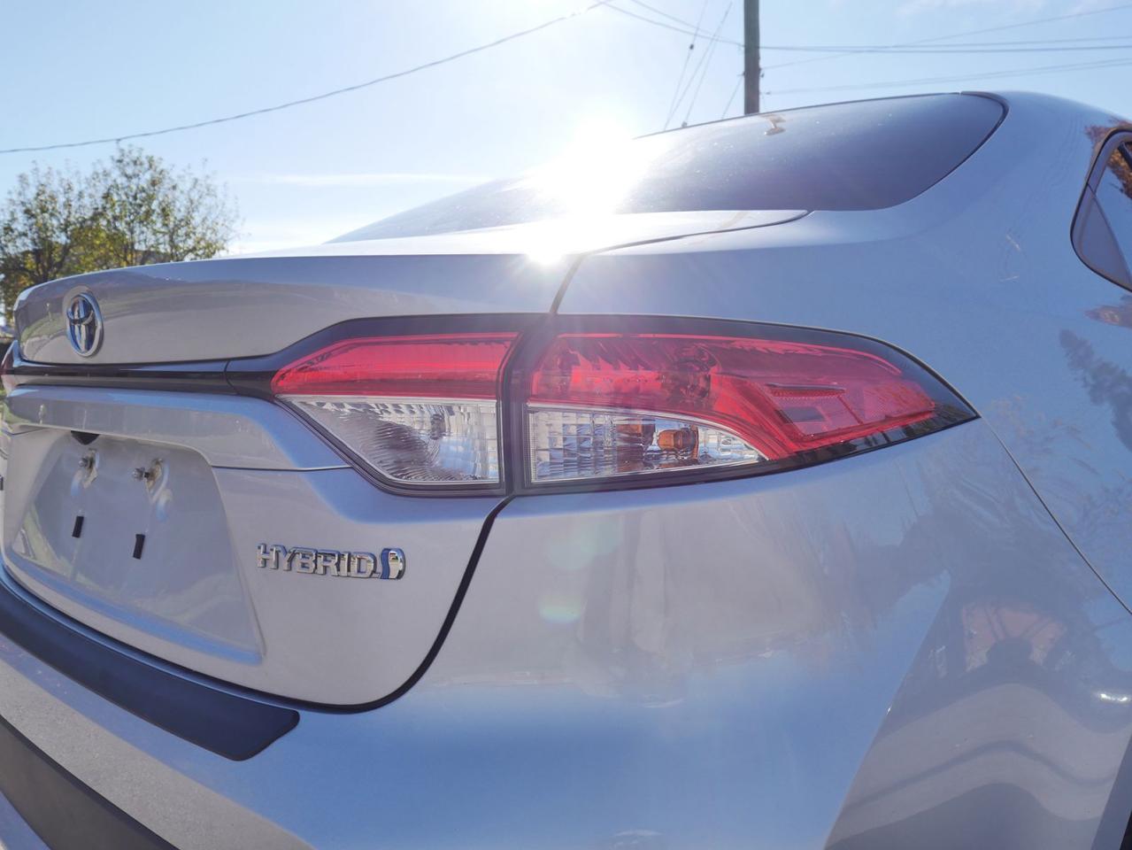 2022 Toyota Corolla LE Hybrid - Photo #7