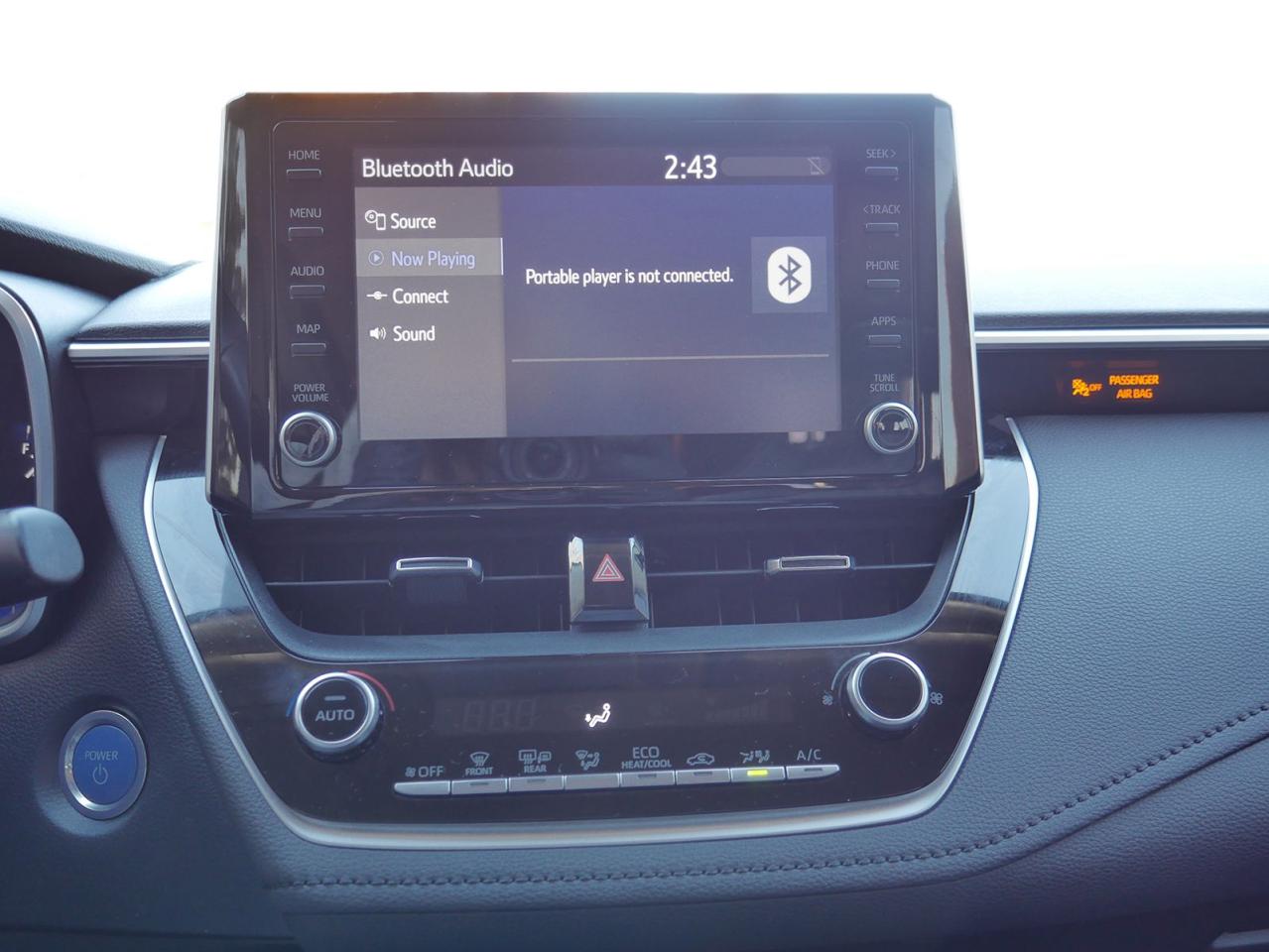 2022 Toyota Corolla LE Hybrid - Photo #9