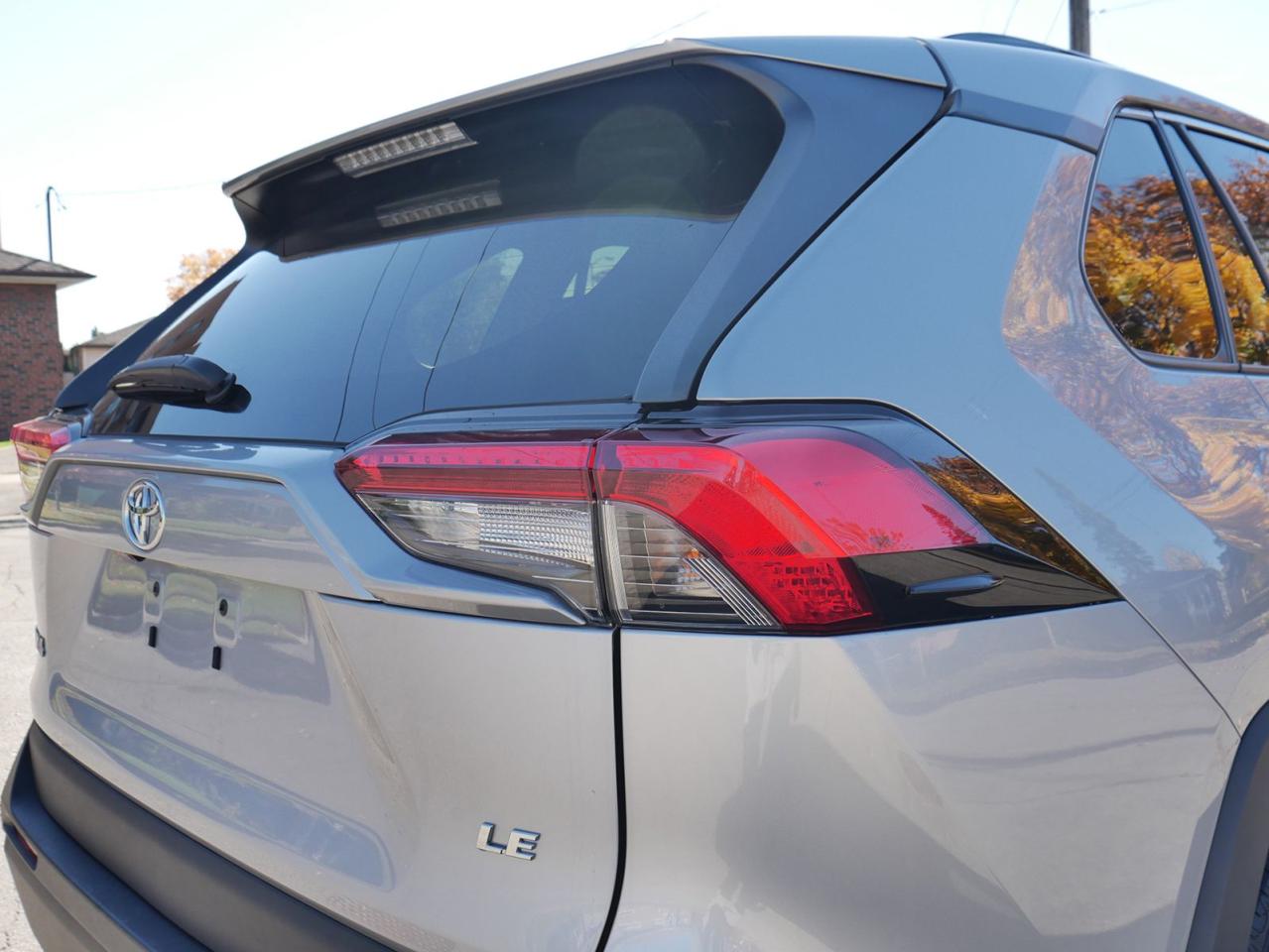 2019 Toyota RAV4 LE - Photo #7