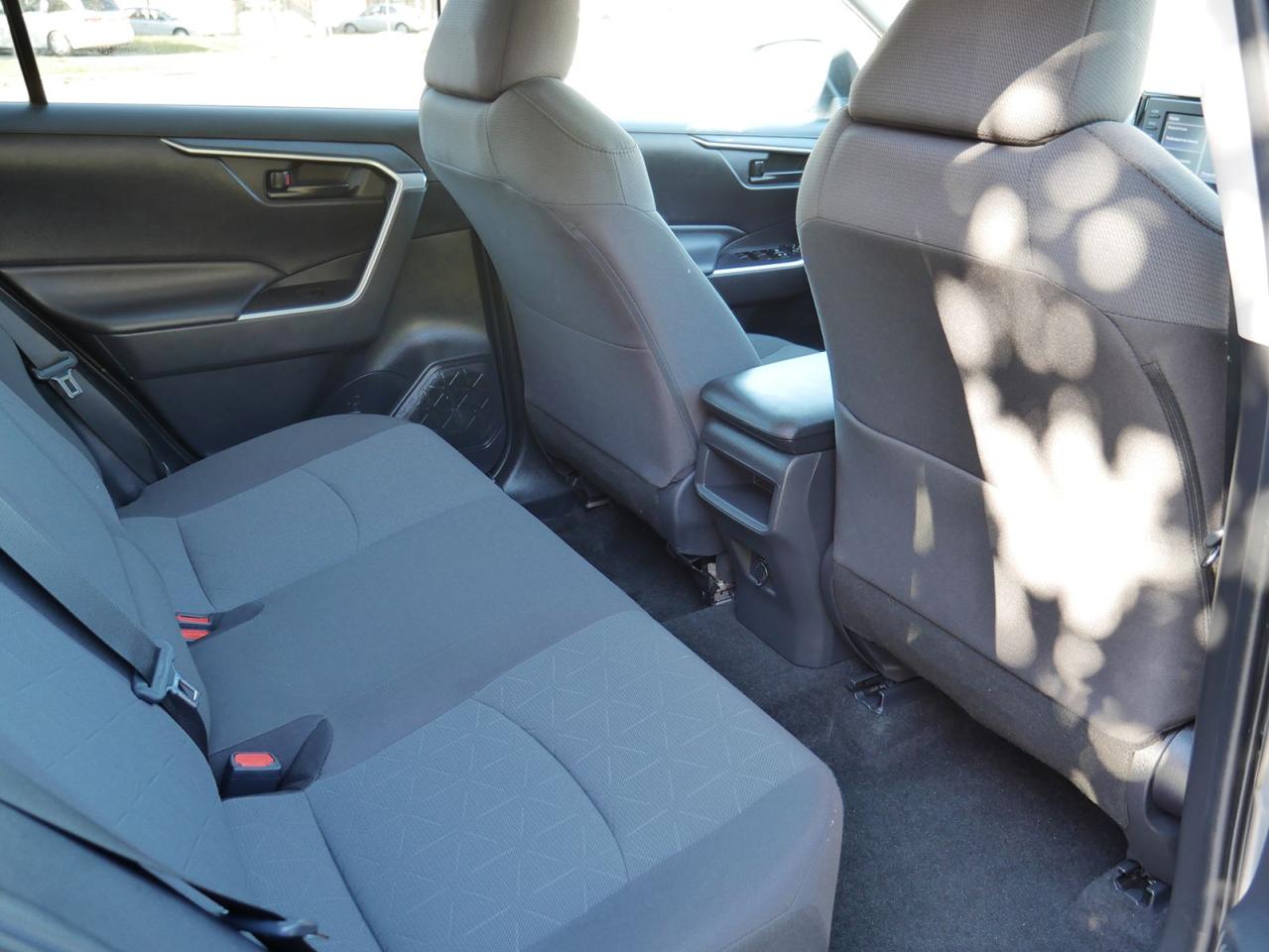 2019 Toyota RAV4 LE - Photo #14