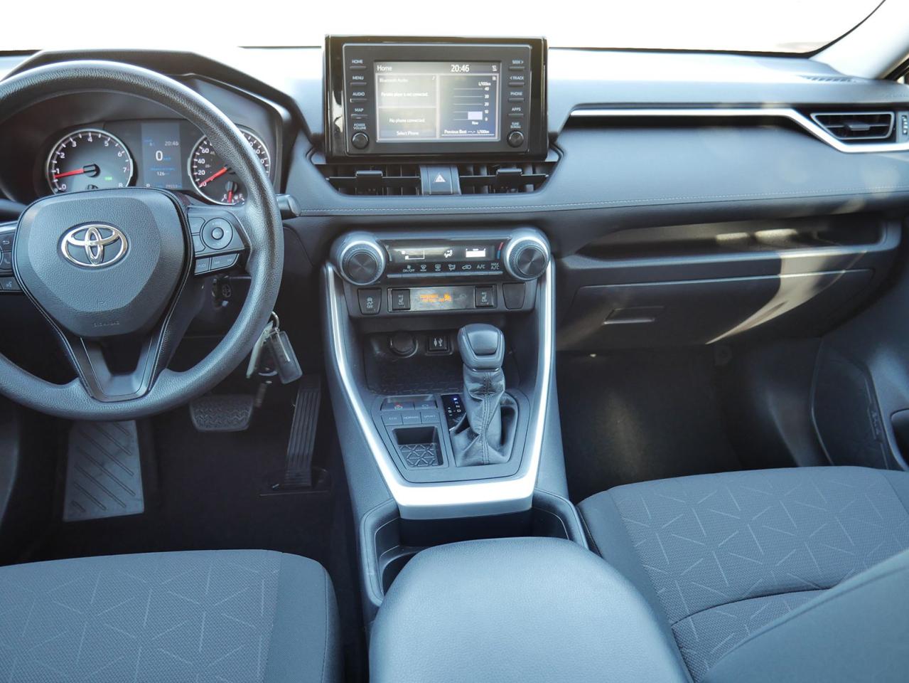2019 Toyota RAV4 LE - Photo #18