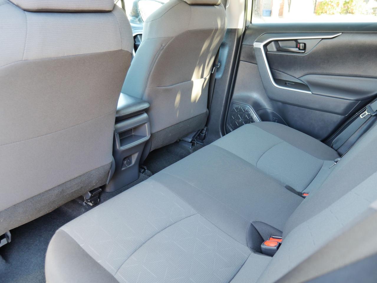 2019 Toyota RAV4 LE - Photo #19