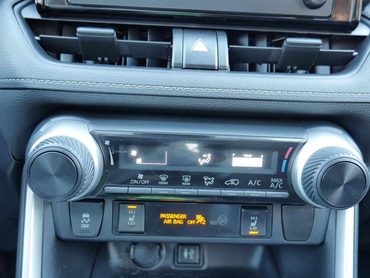 2019 Toyota RAV4 LE - Photo #23