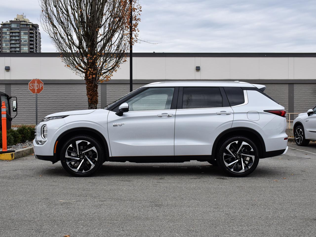 New 2025 Mitsubishi Outlander Phev SEL - Panoramic Sunroof, Power Liftgate, Leather for sale in Coquitlam, BC