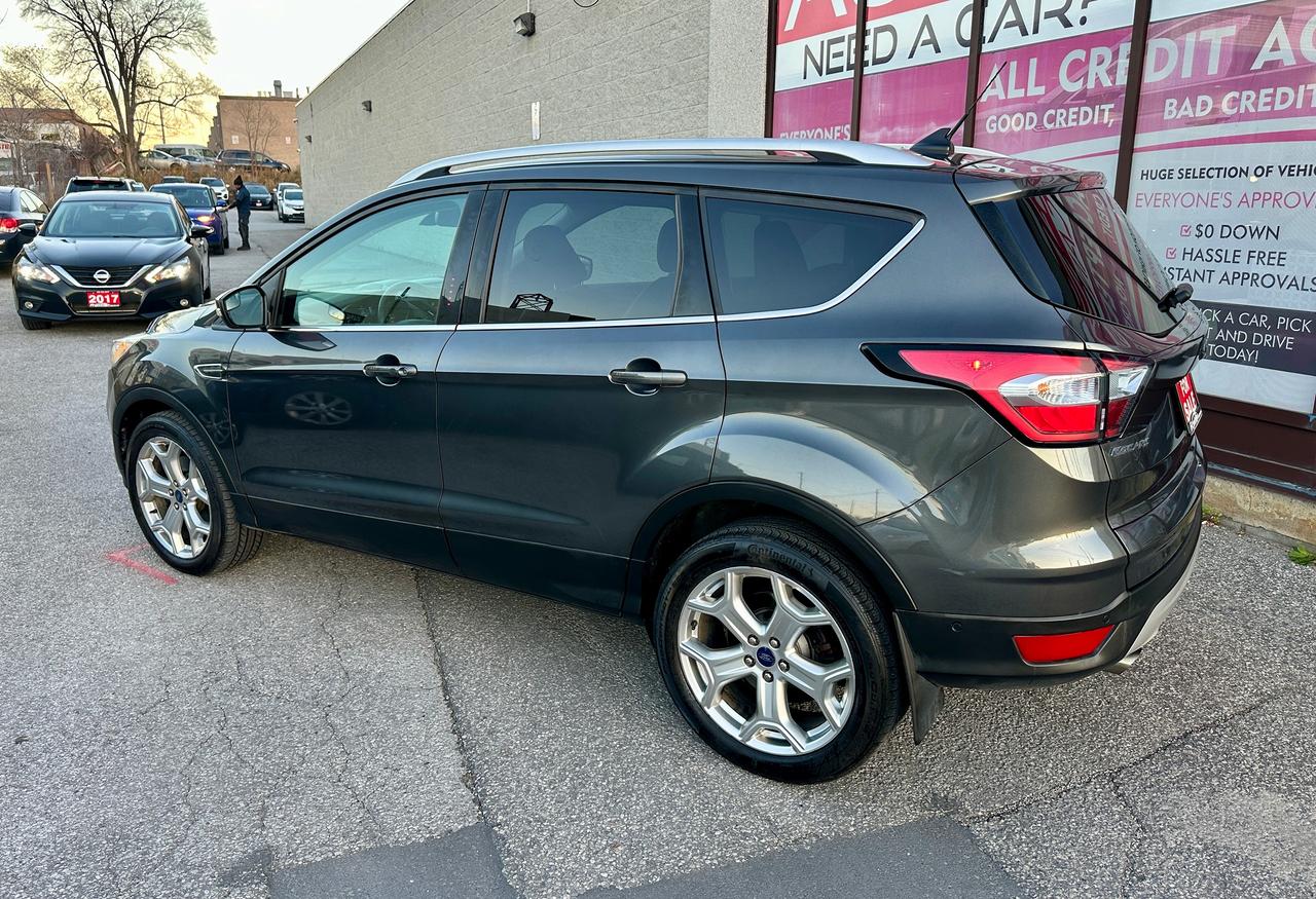2018 Ford Escape Titanium Photo