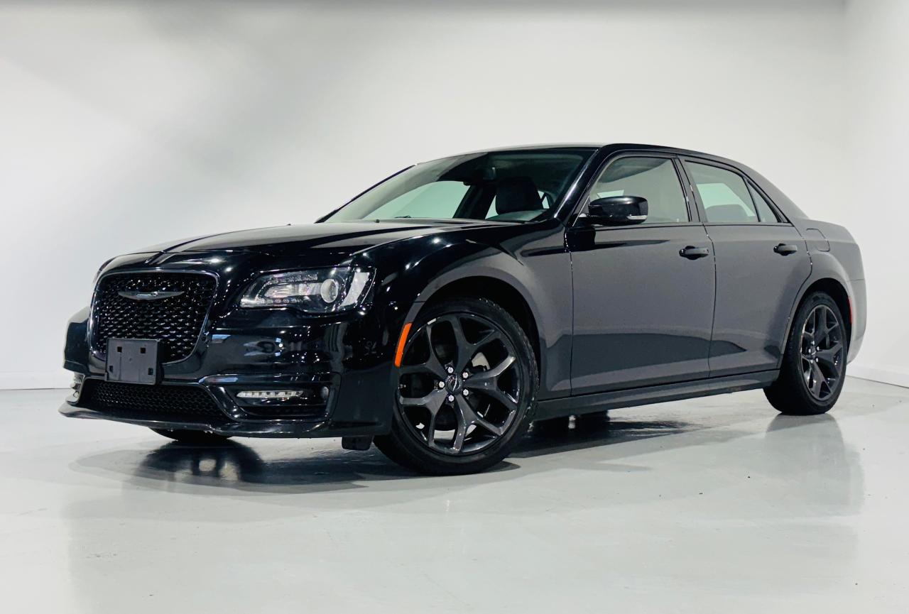 Used 2022 Chrysler 300 Touring L AWD for sale in North York, ON