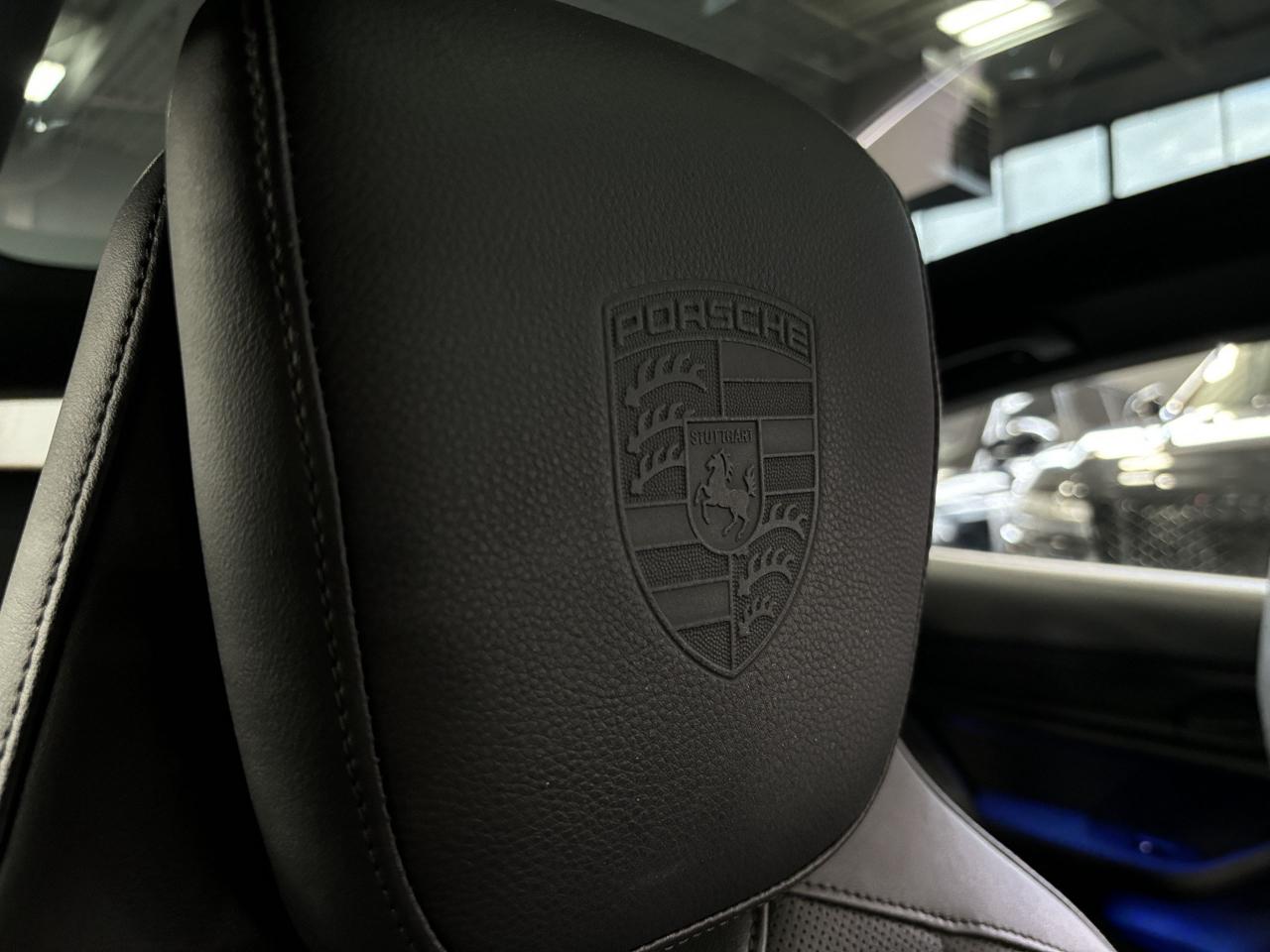 2020 Porsche Taycan 4S AWD|PERFORMANCEBATTERY|PREMIUMPKG|CARBON|NAV|++ - Photo #17