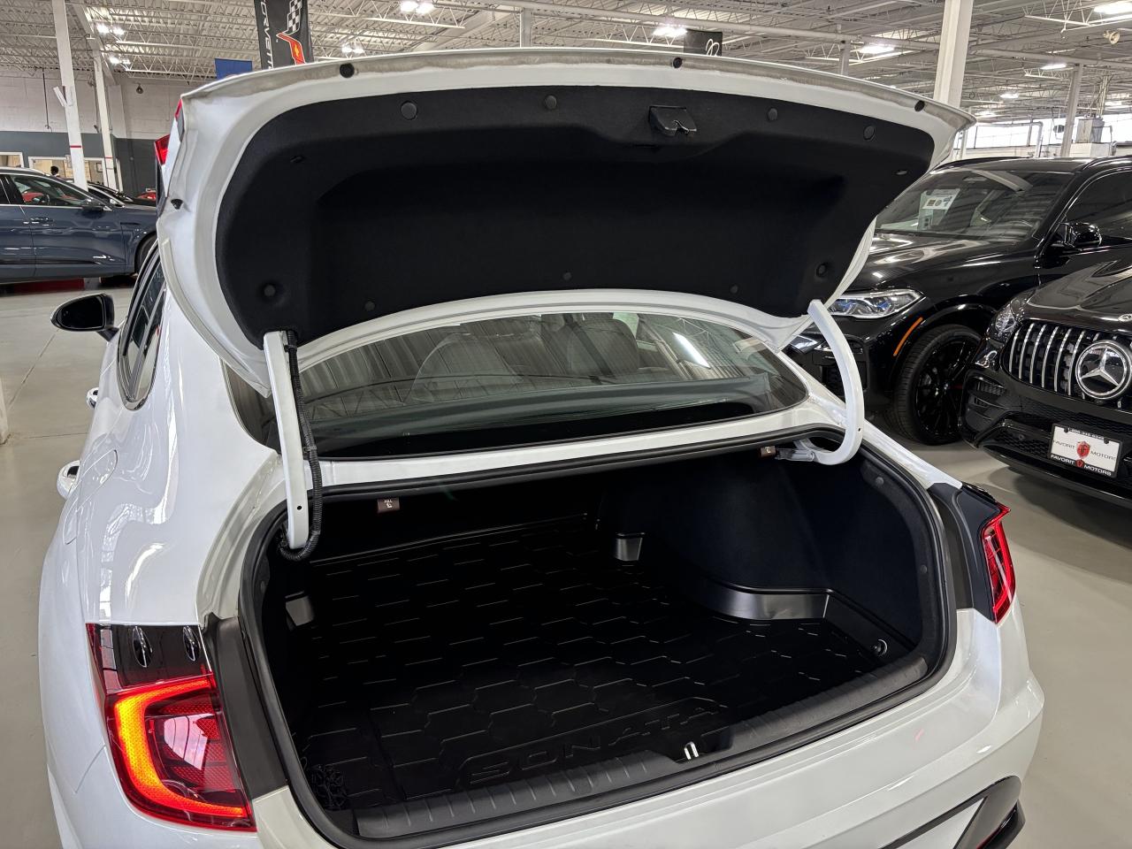 2022 Hyundai Sonata 1.6T Luxury|BOSE|360CAM|LEATHER|PANOROOF|ALLOYS|++ - Photo #6