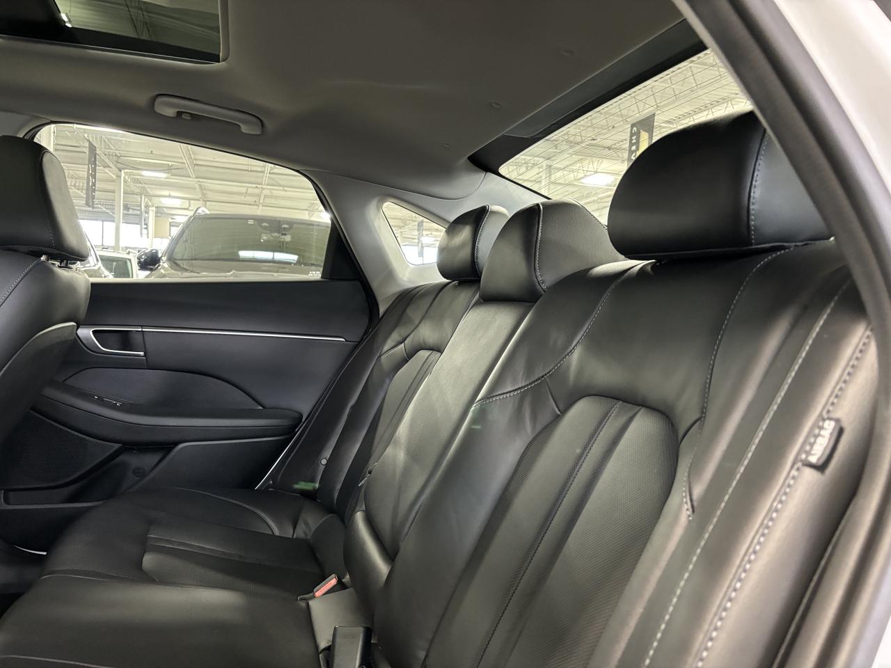 2022 Hyundai Sonata 1.6T Luxury|BOSE|360CAM|LEATHER|PANOROOF|ALLOYS|++ - Photo #9