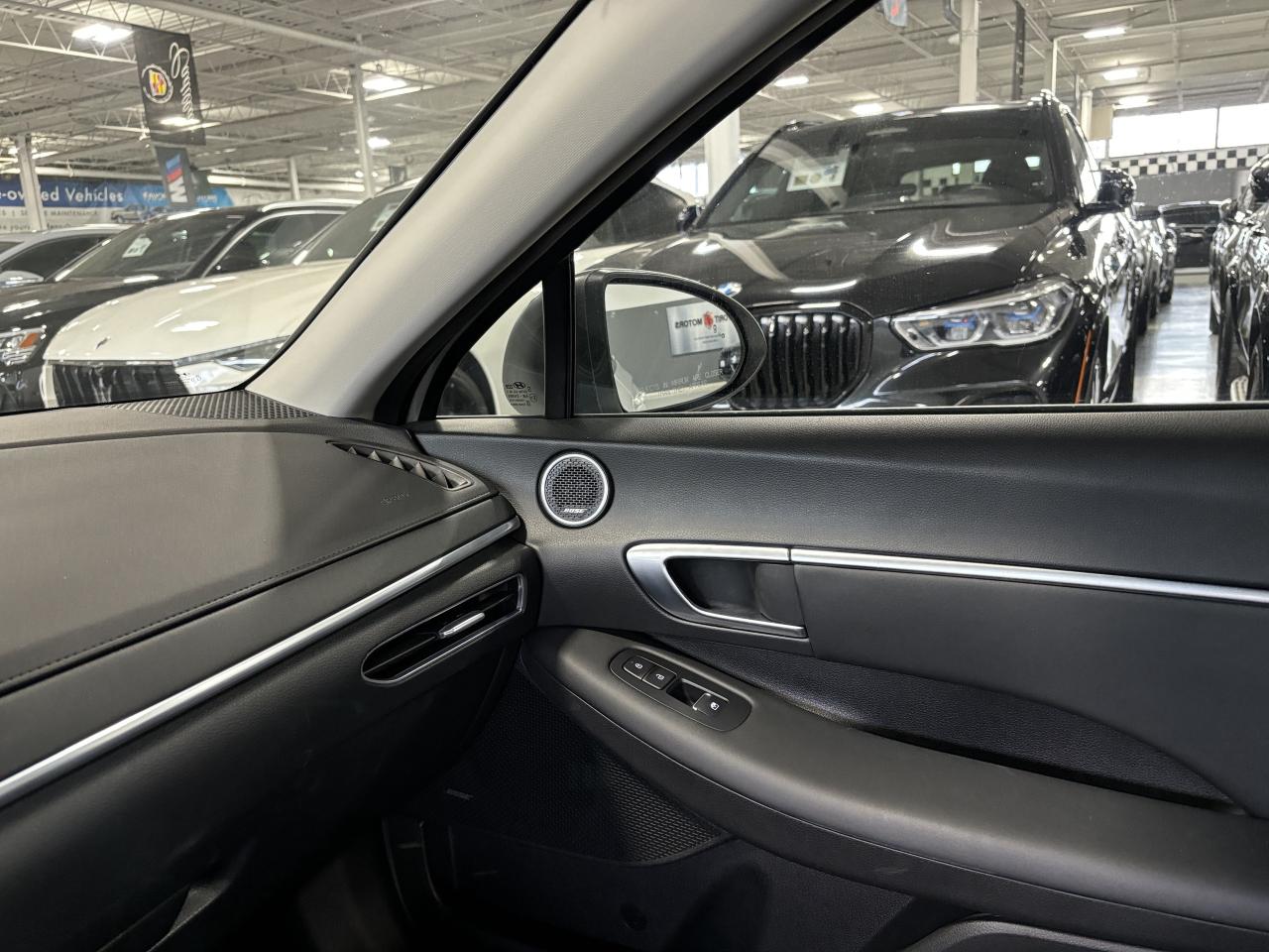 2022 Hyundai Sonata 1.6T Luxury|BOSE|360CAM|LEATHER|PANOROOF|ALLOYS|++ - Photo #18
