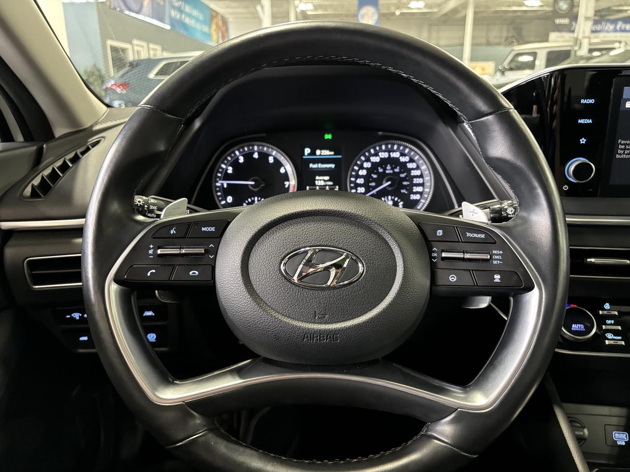 2022 Hyundai Sonata 1.6T Luxury|BOSE|360CAM|LEATHER|PANOROOF|ALLOYS|++ - Photo #26