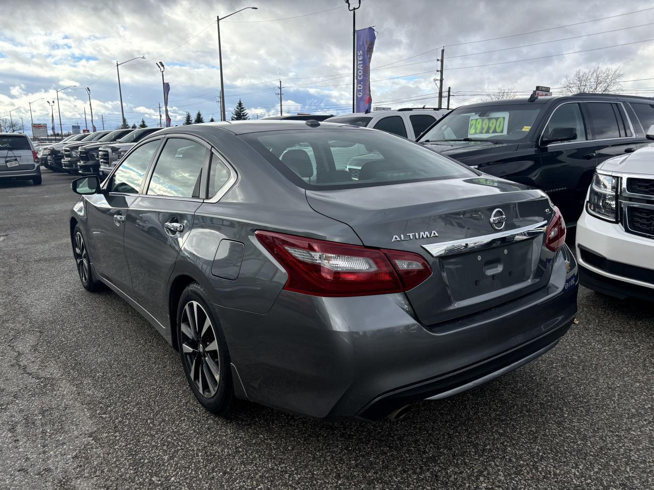 2018 Nissan Altima 2.5 SL ~Nav ~Leather ~Moonroof ~Camera ~Bluetooth Photo2