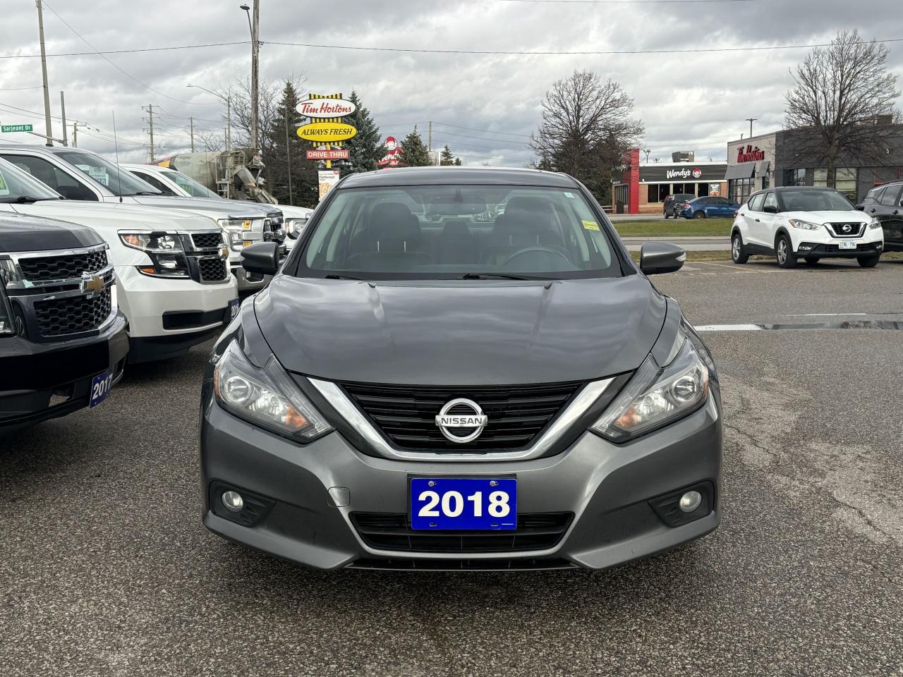 2018 Nissan Altima 2.5 SL ~Nav ~Leather ~Moonroof ~Camera ~Bluetooth Photo4