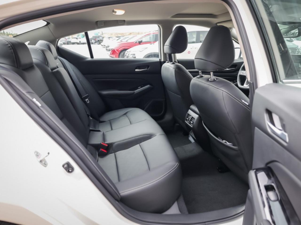 2025 Nissan Altima Platinum  -  Leather Seats Photo