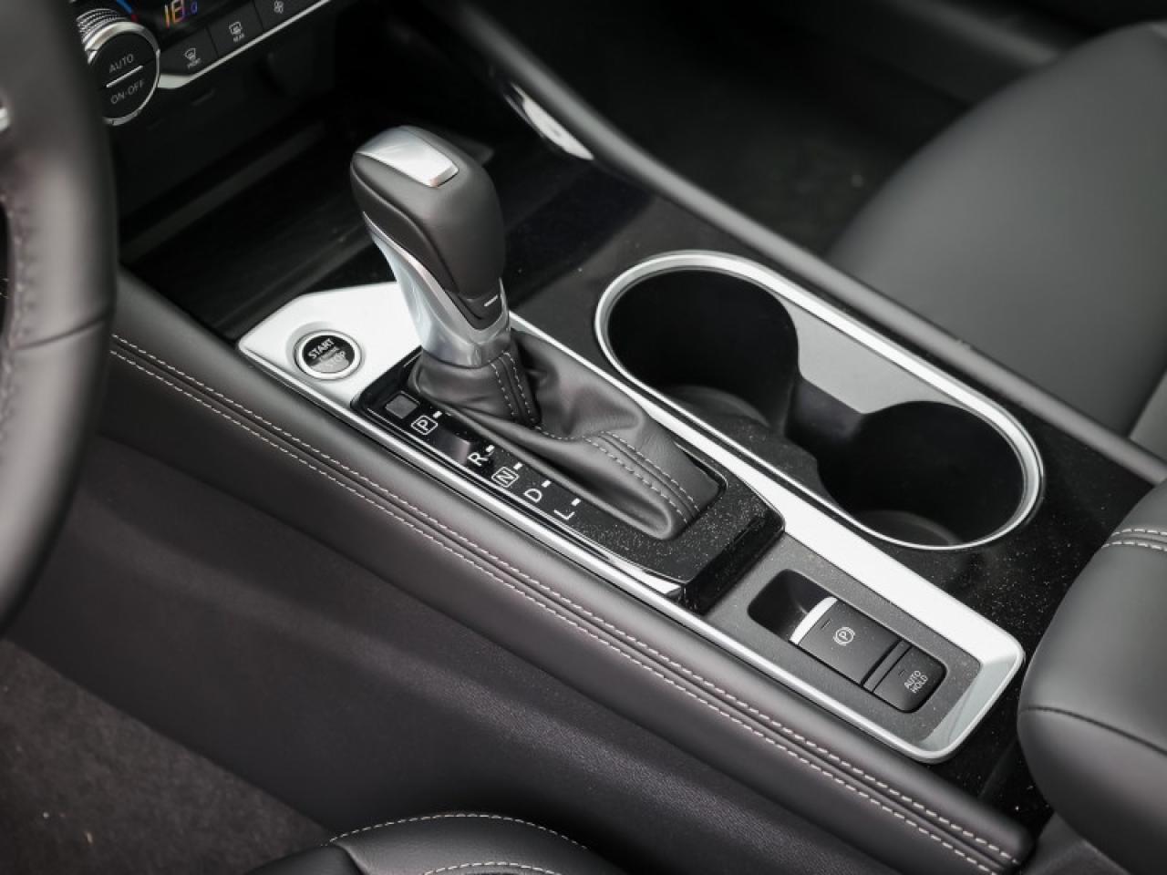 2025 Nissan Altima Platinum  -  Leather Seats Photo