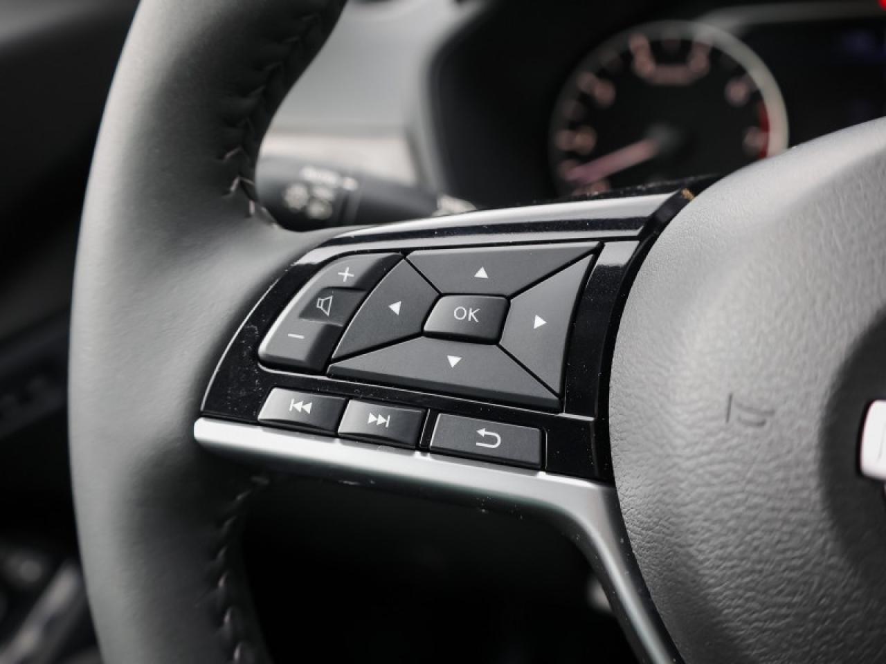 2025 Nissan Altima Platinum  -  Leather Seats Photo