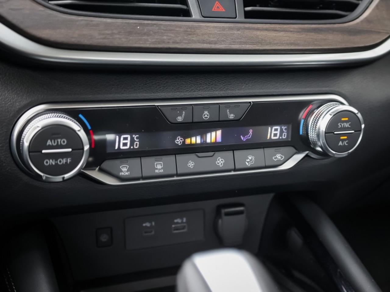 2025 Nissan Altima Platinum  -  Leather Seats Photo