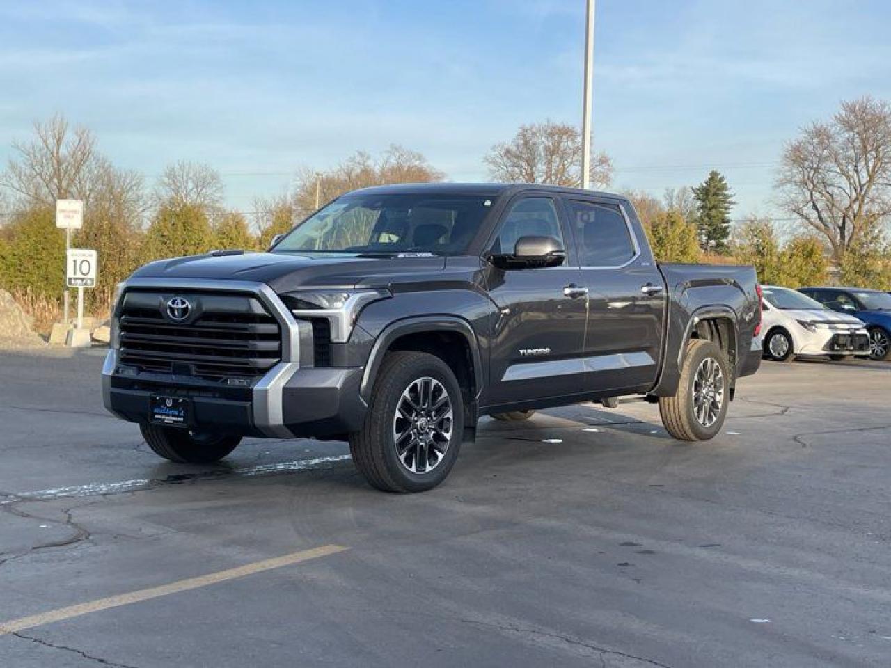 Used 2022 Toyota Tundra Limited Hybrid Crew 4X4 | Leather | Panoramic Moonroof | BSM | Radar Cruise and much more! for sale in Guelph, ON