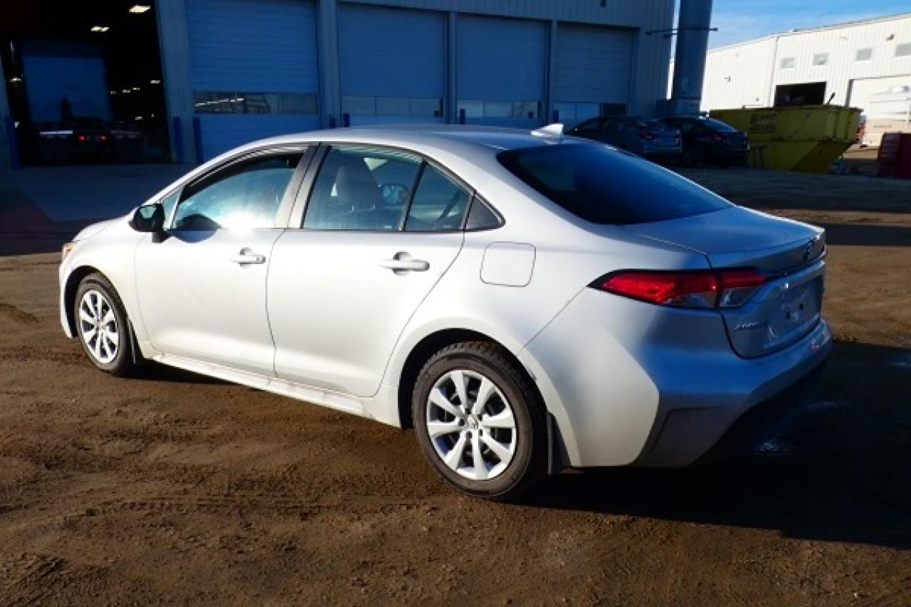 2024 Toyota Corolla LE w/Htd cloth, NAV ready, BUC - Photo #8