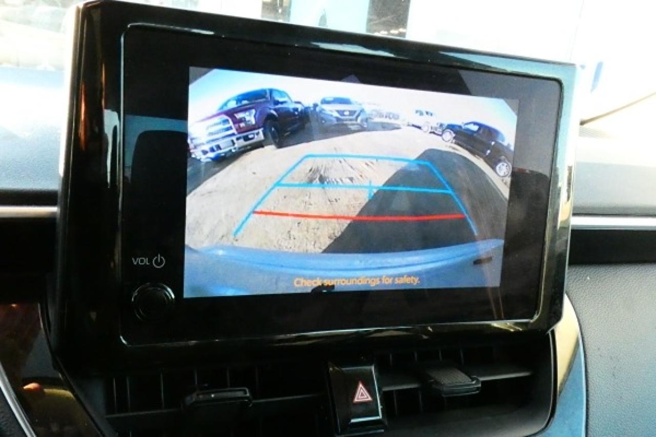 2024 Toyota Corolla LE w/Htd cloth, NAV ready, BUC - Photo #13