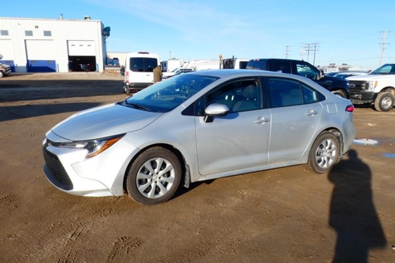 2024 Toyota Corolla LE w/Htd cloth, NAV ready, BUC - Photo #2