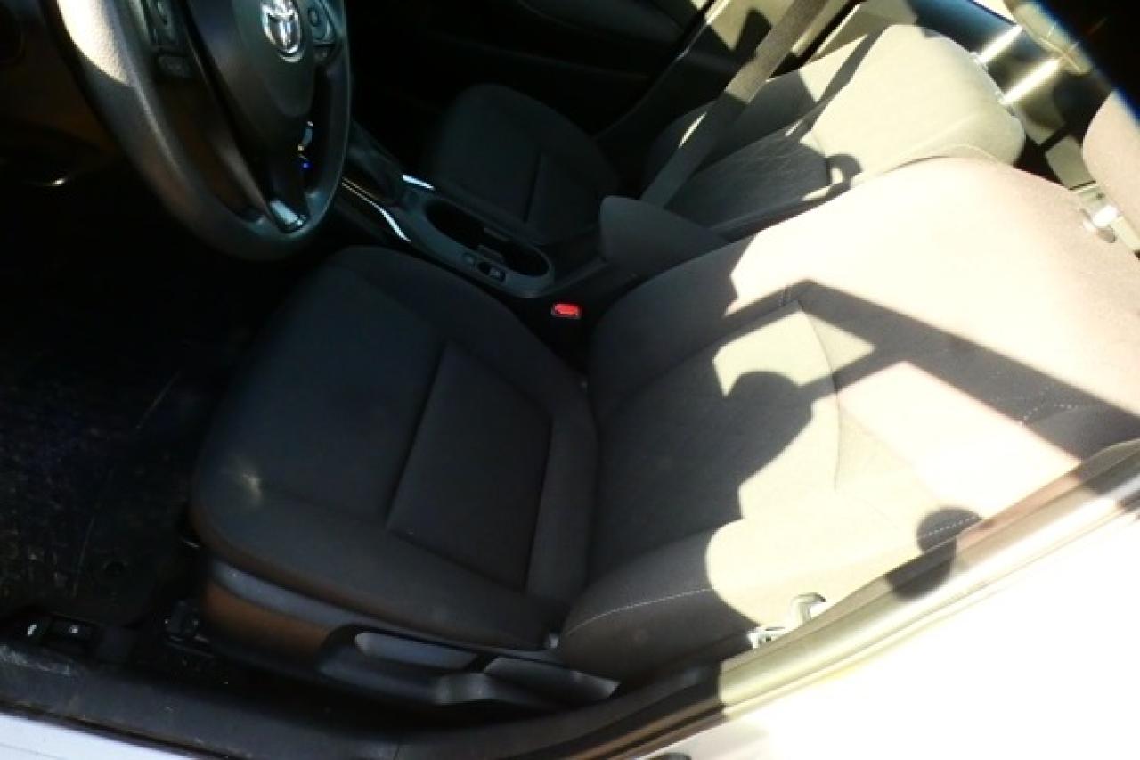 2024 Toyota Corolla LE w/Htd cloth, NAV ready, BUC - Photo #28