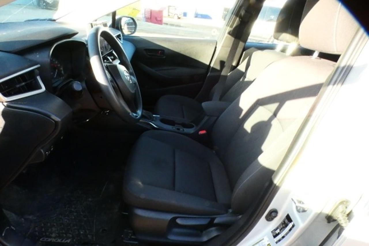 2024 Toyota Corolla LE w/Htd cloth, NAV ready, BUC - Photo #10