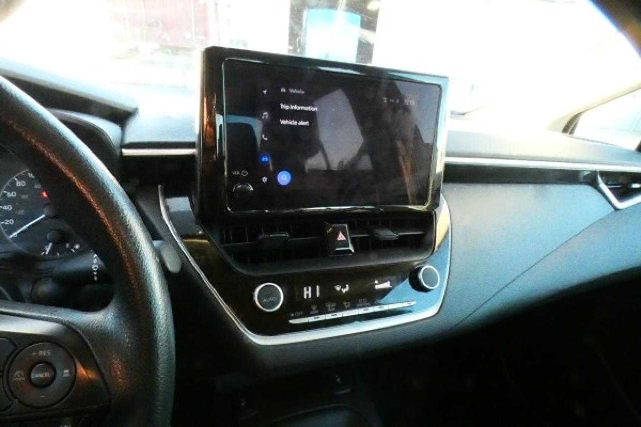 2024 Toyota Corolla LE w/Htd cloth, NAV ready, BUC - Photo #15