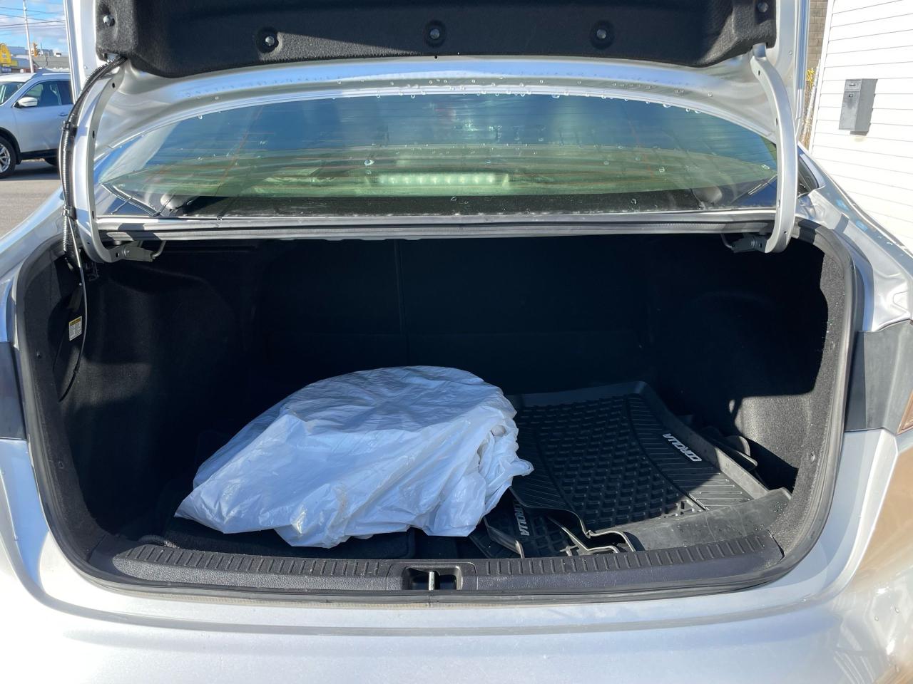2021 Toyota Corolla Hybrid - Photo #6