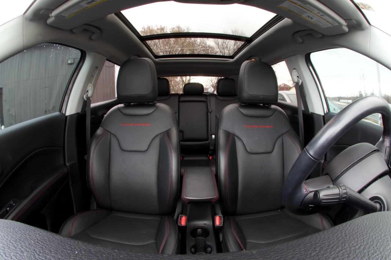 2021 Jeep Compass Trailhawk Elite - Photo #9