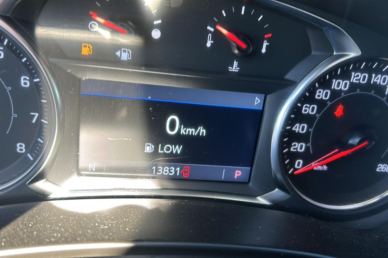 2024 GMC Terrain SLT - Photo #9