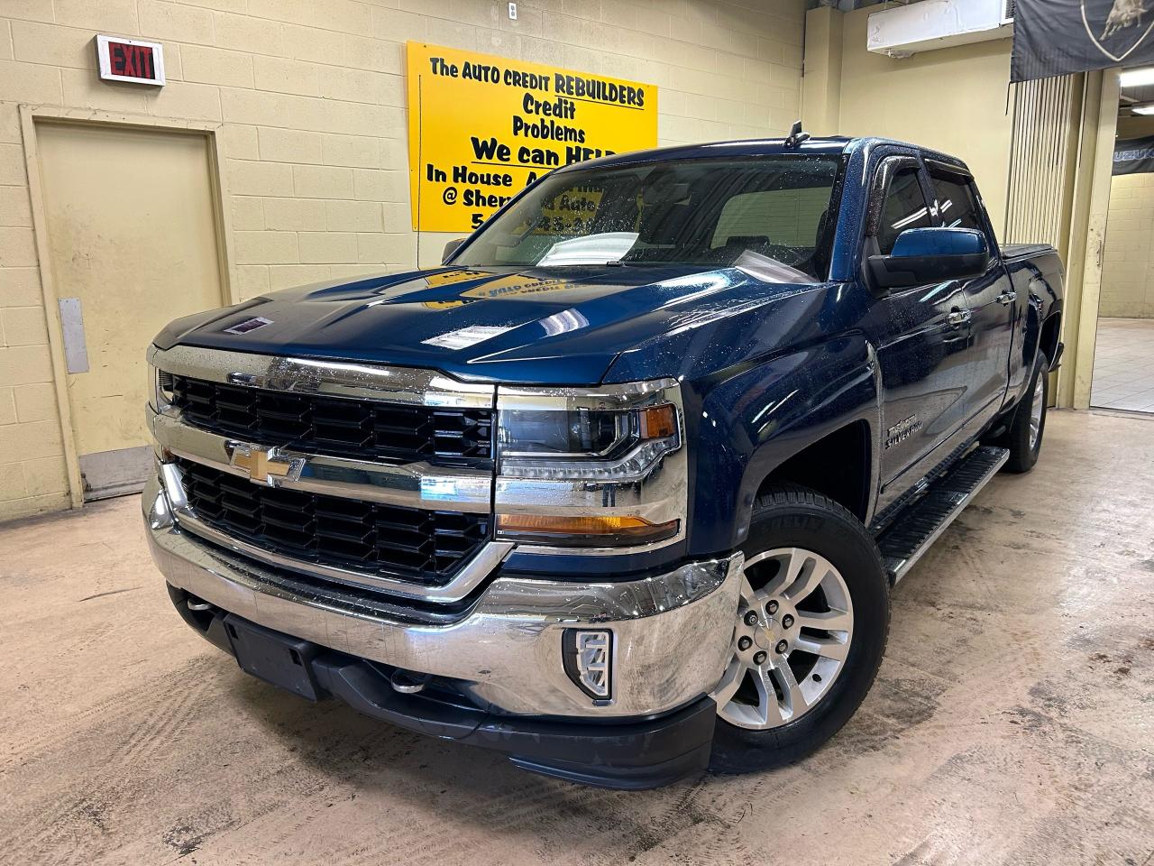 Used 2017 Chevrolet Silverado 1500 LT for sale in Windsor, ON