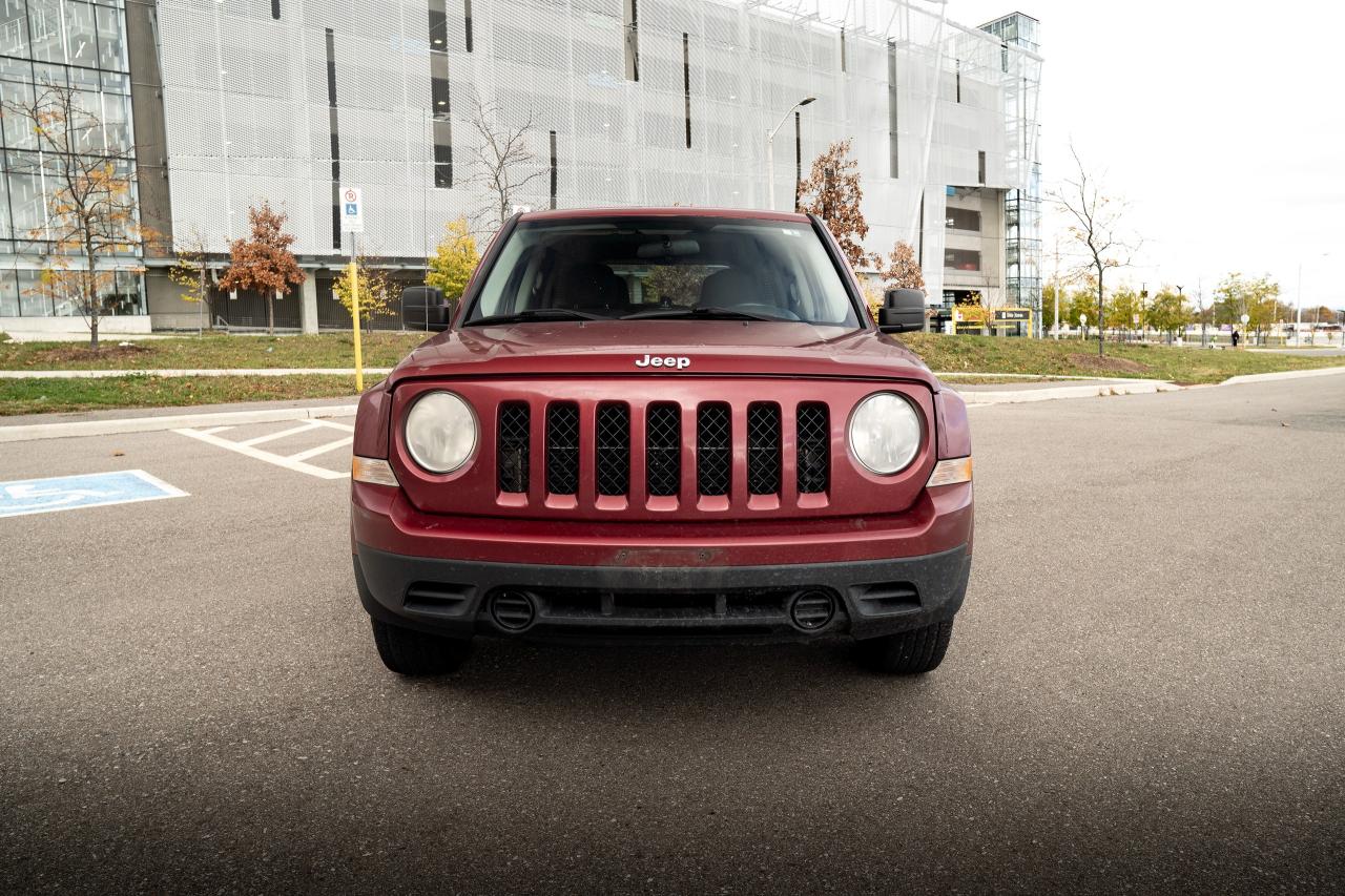 2012 Jeep Patriot SPORT / SOLD AS IS/ CLEAN TITLE - Photo #2