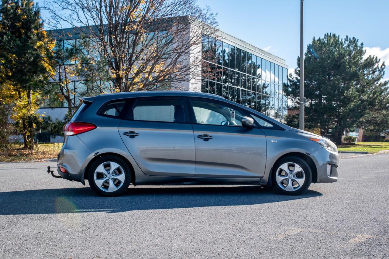 2014 Kia Rondo LX Fast Approvals, Easy Financing - Photo #6