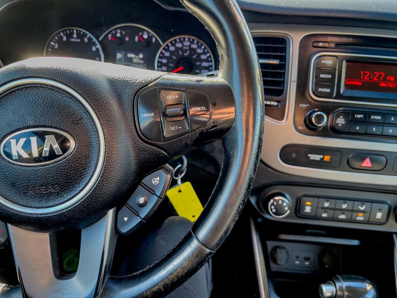 2014 Kia Rondo LX Fast Approvals, Easy Financing - Photo #15