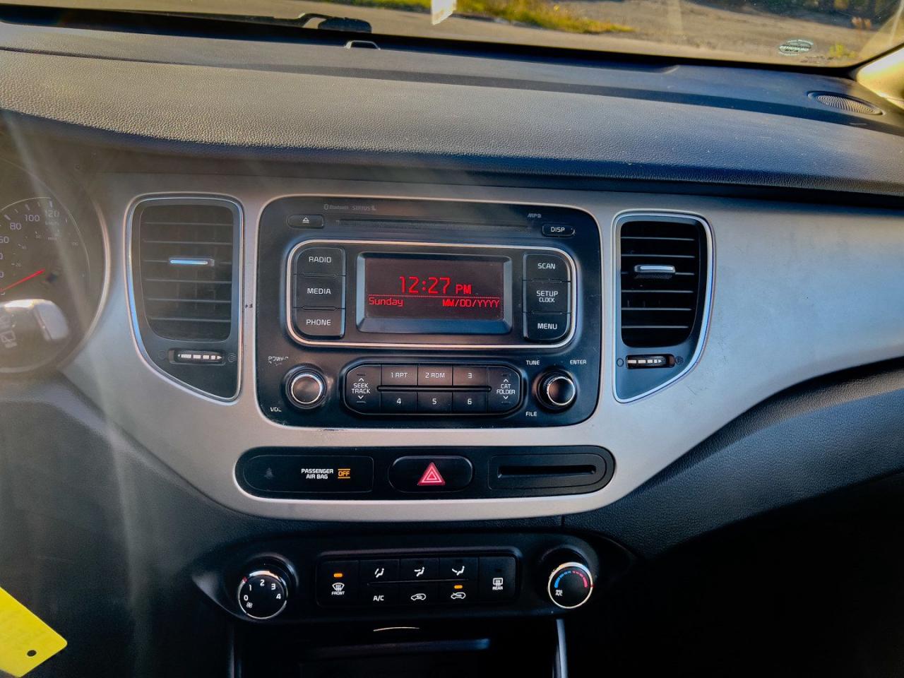 2014 Kia Rondo LX Fast Approvals, Easy Financing - Photo #17