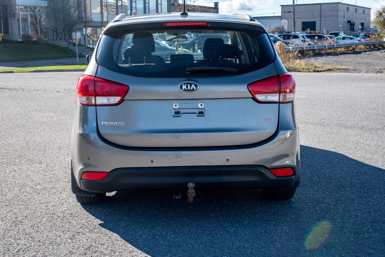 2014 Kia Rondo LX Fast Approvals, Easy Financing Photo3