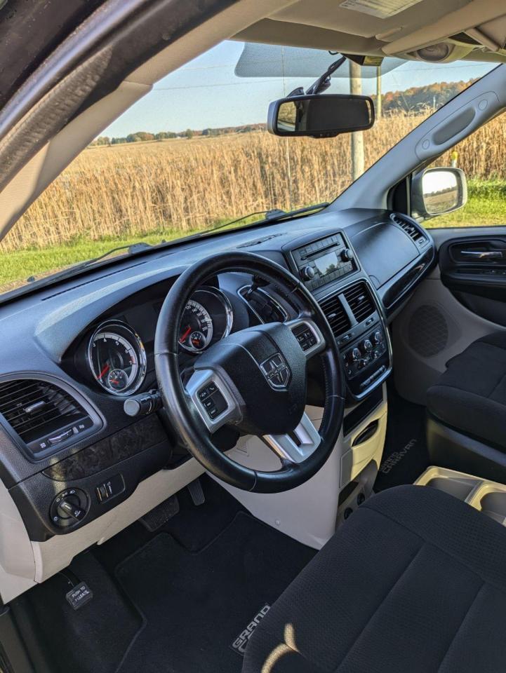 2012 Dodge Grand Caravan 4dr Wgn SXT - Photo #10