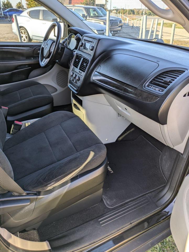2012 Dodge Grand Caravan 4dr Wgn SXT - Photo #16